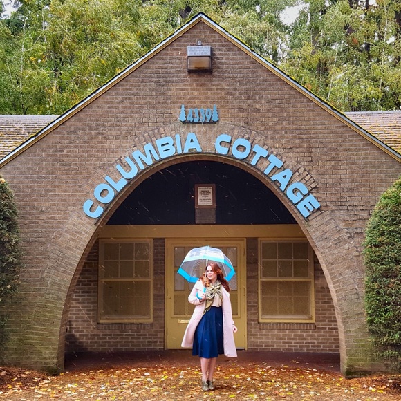 Meet your Posher, Emily - Picture 8 of 8